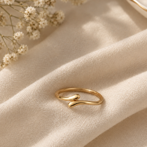 Aurora Twist Ring