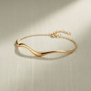 Elegant Wave Curve Bracelet