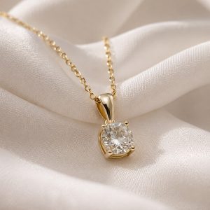 Classic Solitaire Pendant Necklace